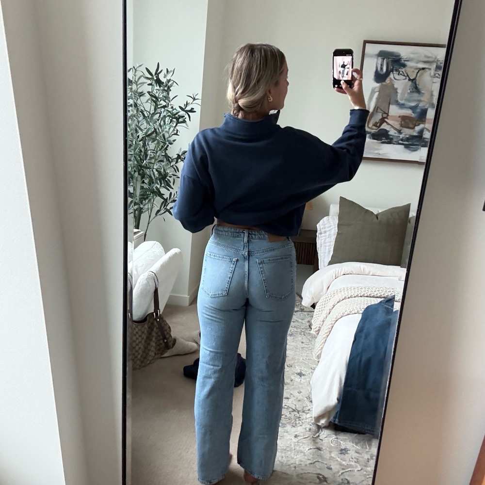 H&M Light Blue Straight Leg Jeans - Picture 2 of 3